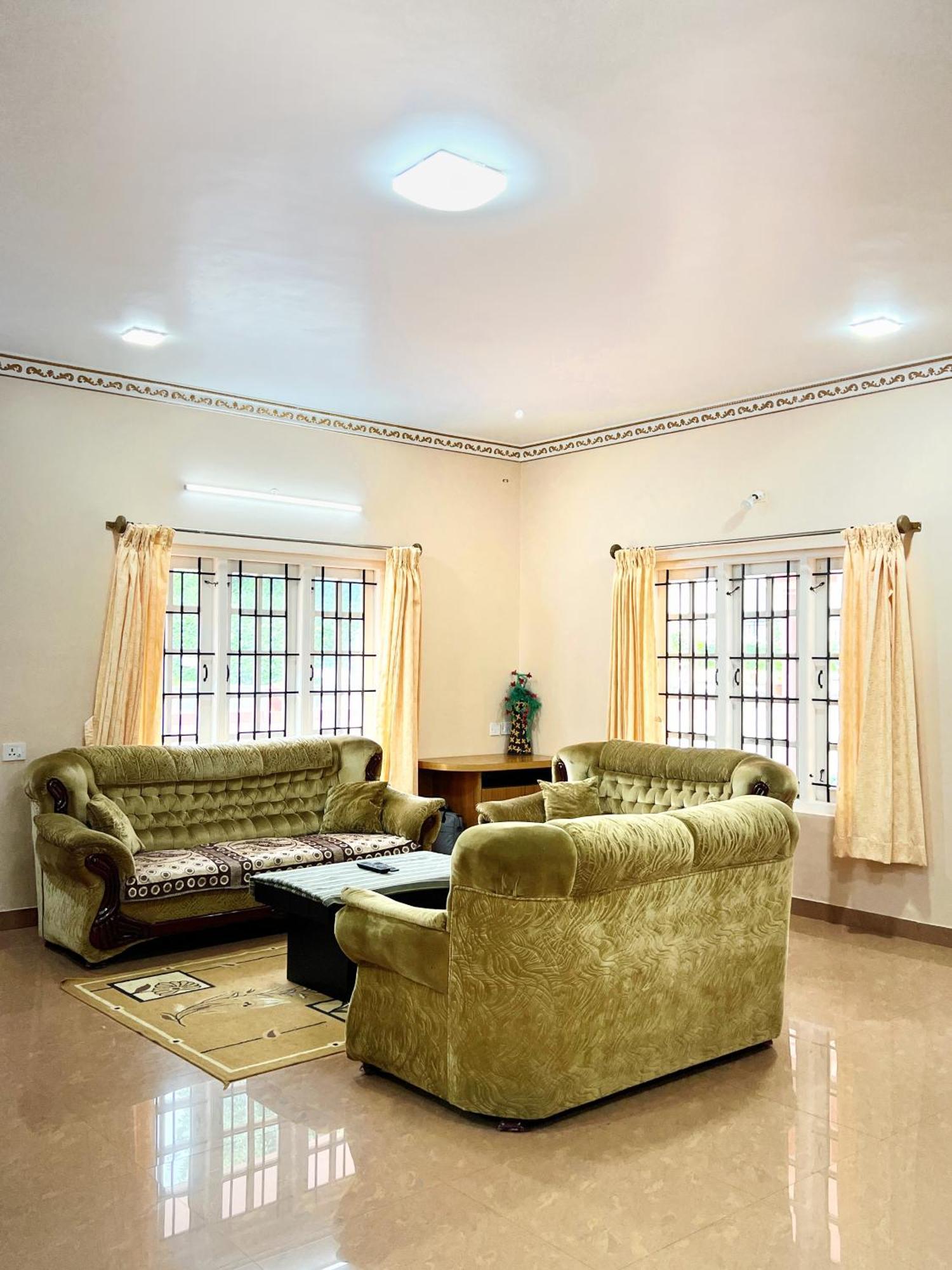 Chill Inn - Families Only Ooty Exterior foto